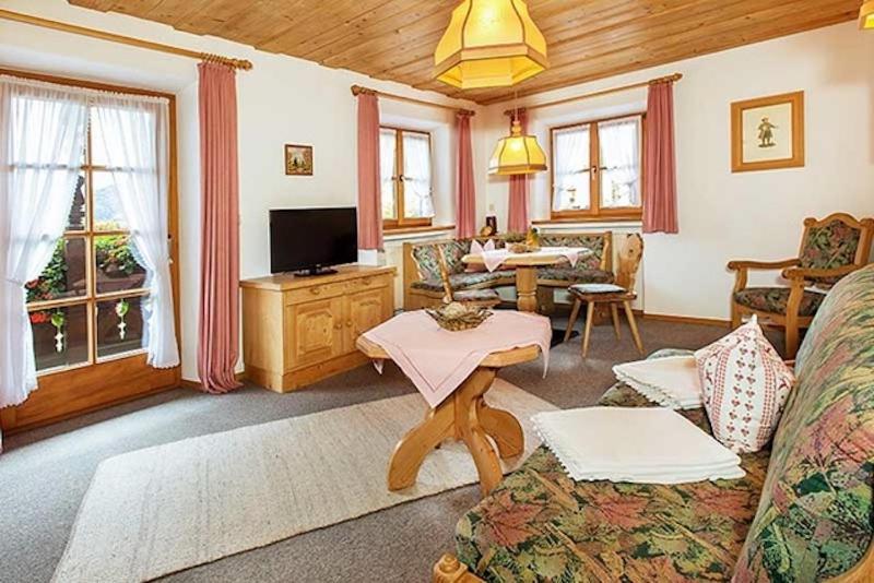 Gaestehaus Menkenbauer Ruhpolding Ngoại thất bức ảnh